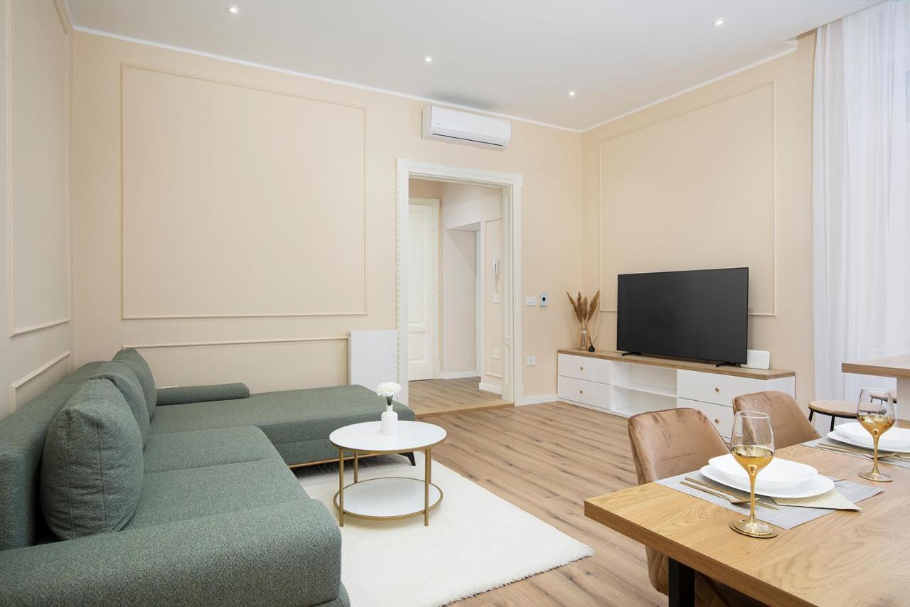 Apartament Grand Munz Pula Zewnętrze zdjęcie